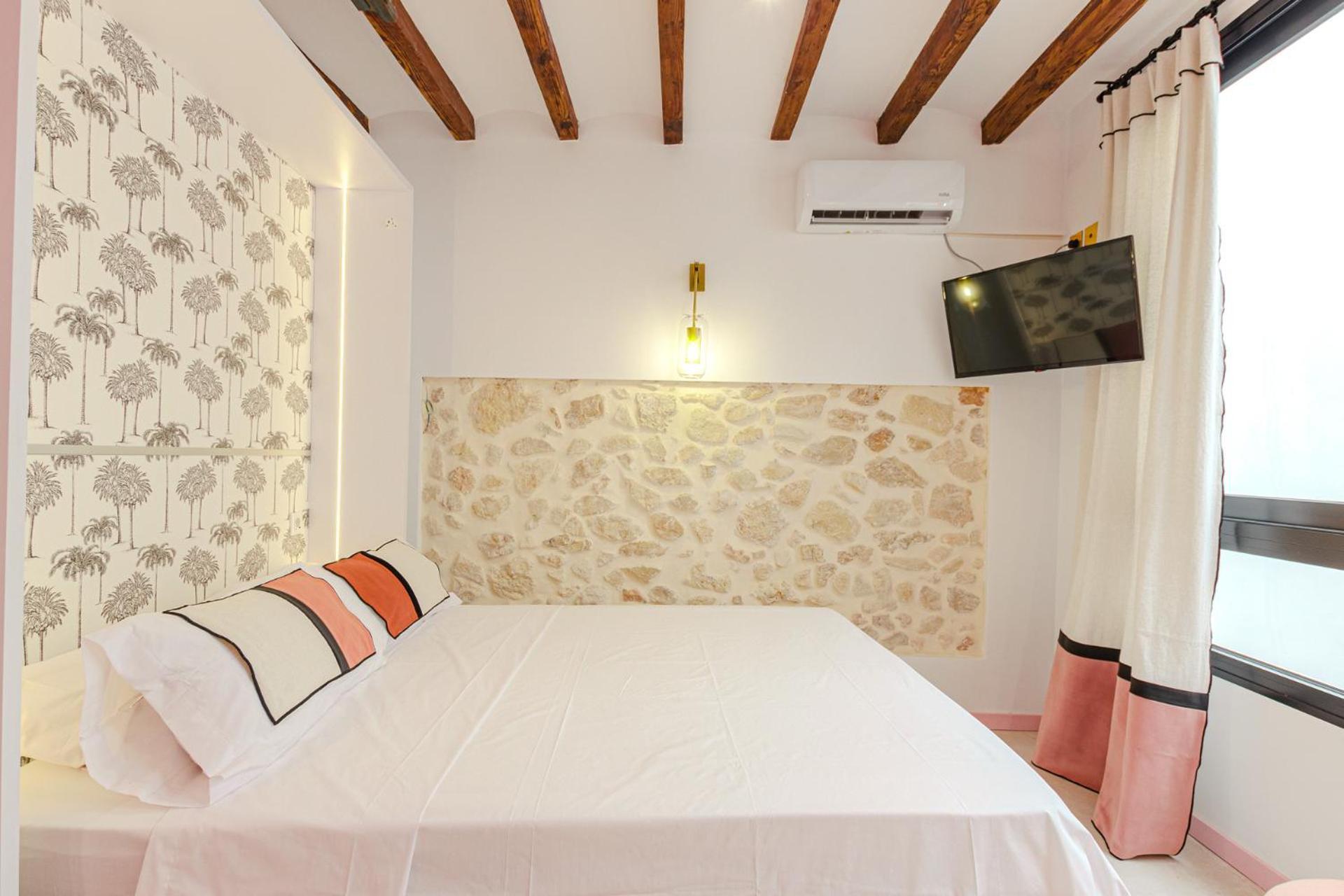 Glamorous Pink Studio In City Center Alicante Buitenkant foto
