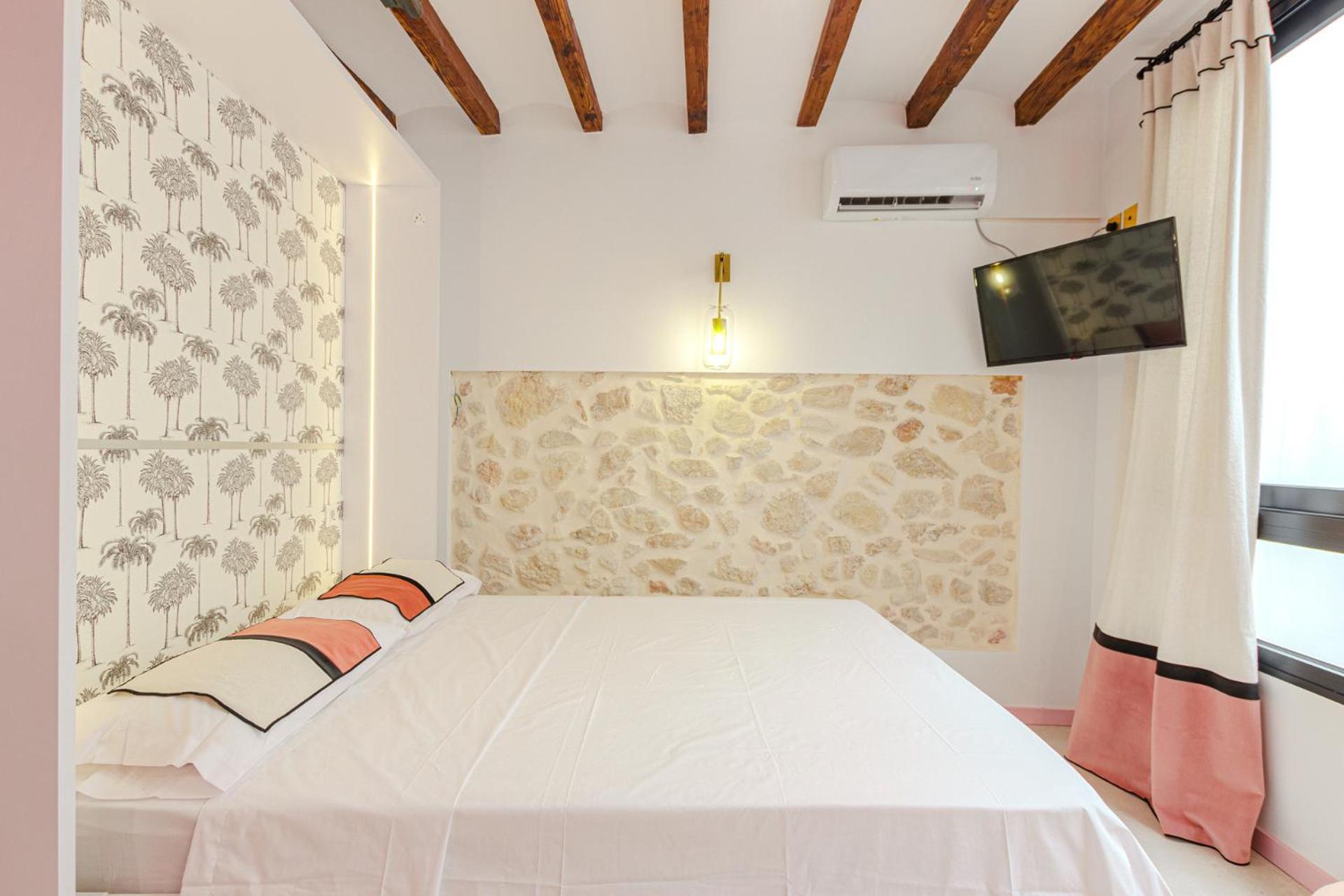 Glamorous Pink Studio In City Center Alicante Buitenkant foto