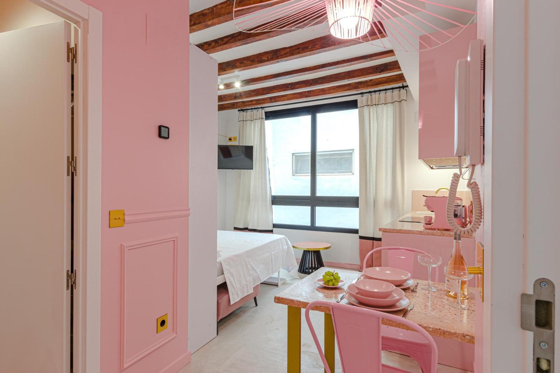 Glamorous Pink Studio In City Center Alicante Buitenkant foto