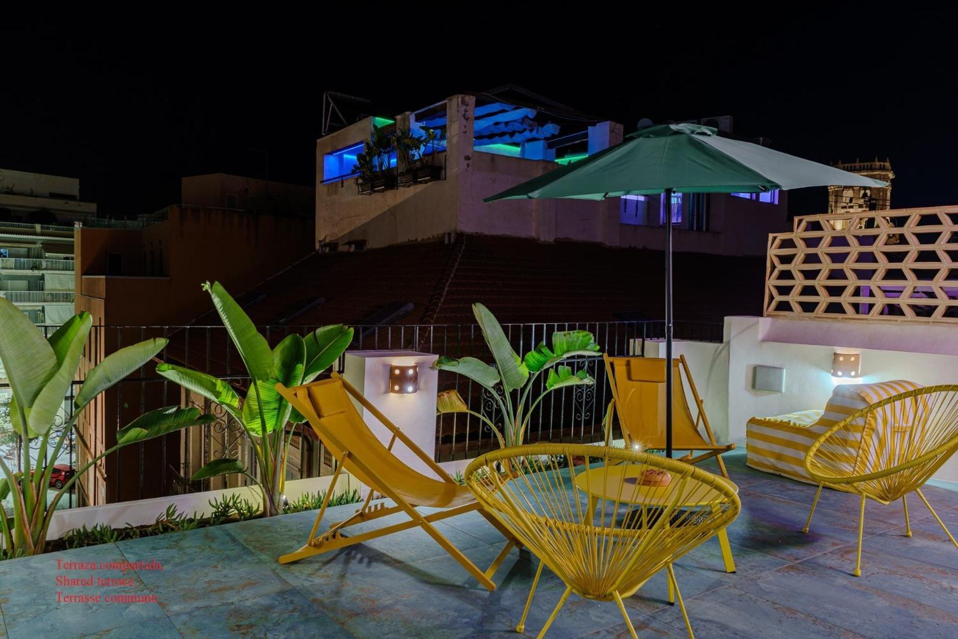 Glamorous Pink Studio In City Center Alicante Buitenkant foto